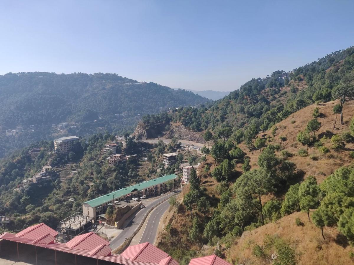 2Bhk Furnished Apartment/Near Kasauli/Barog/Luv Fun & Adventure Solan Ngoại thất bức ảnh