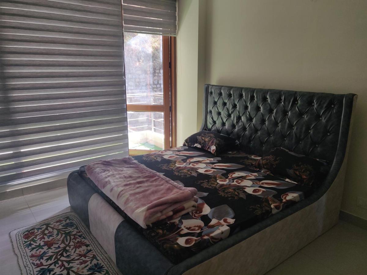 2Bhk Furnished Apartment/Near Kasauli/Barog/Luv Fun & Adventure Solan Ngoại thất bức ảnh
