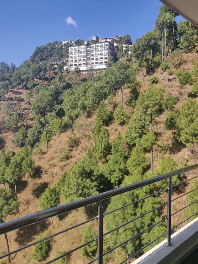 2Bhk Furnished Apartment/Near Kasauli/Barog/Luv Fun & Adventure Solan Ngoại thất bức ảnh