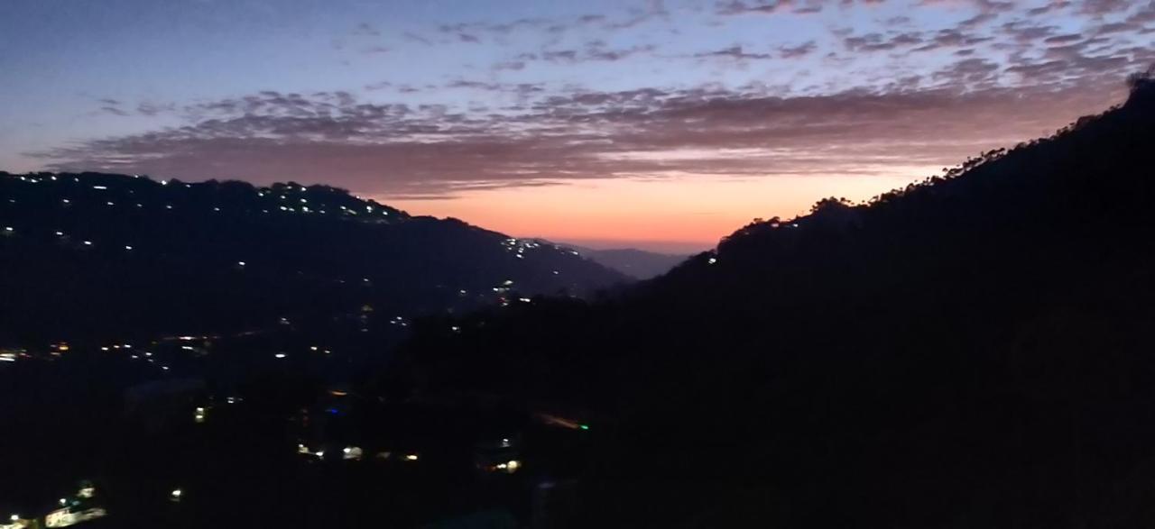 2Bhk Furnished Apartment/Near Kasauli/Barog/Luv Fun & Adventure Solan Ngoại thất bức ảnh