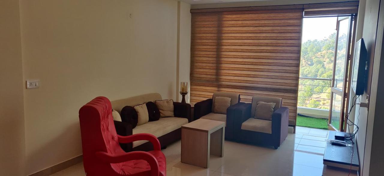 2Bhk Furnished Apartment/Near Kasauli/Barog/Luv Fun & Adventure Solan Ngoại thất bức ảnh